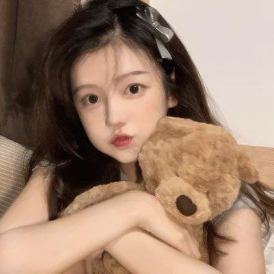 橙色女孩